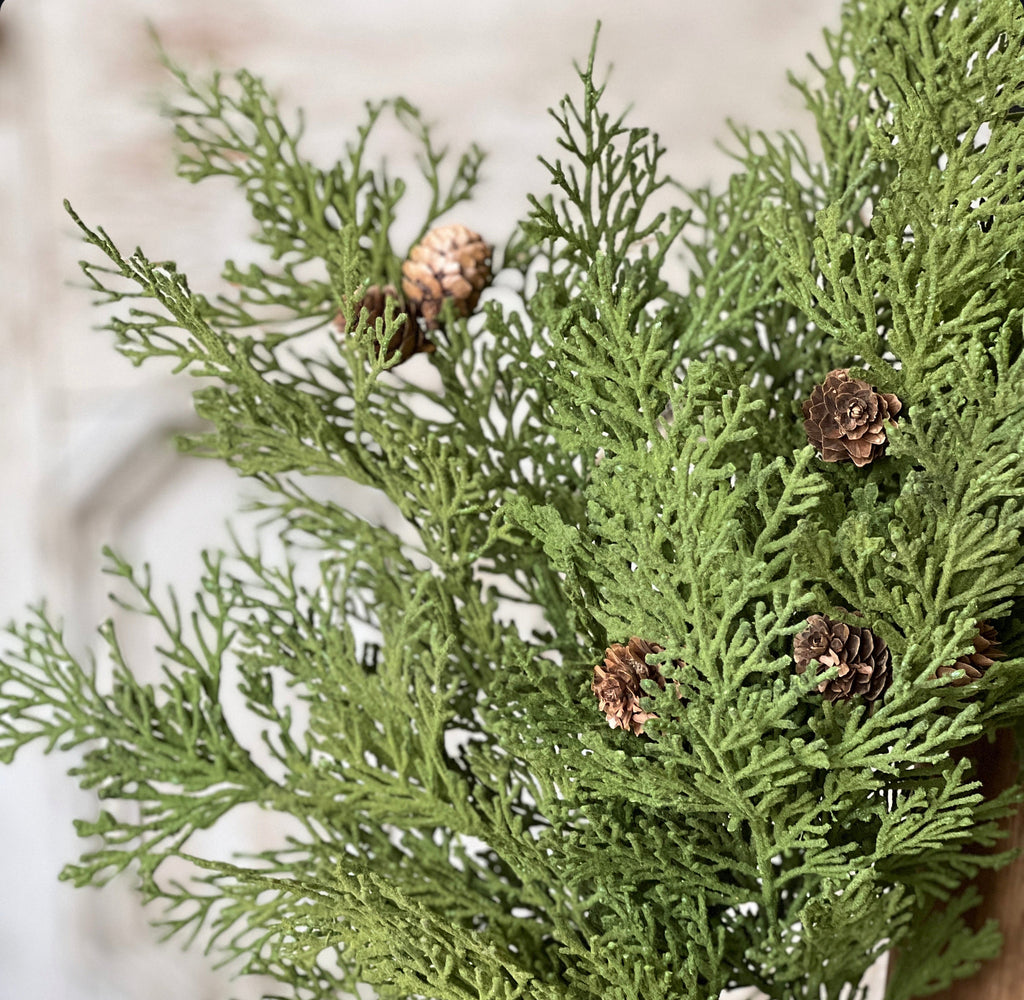 30" Lush Dark Pine Wreath