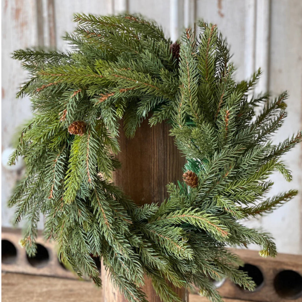 White Spruce Wreath w/Pinecones 17"