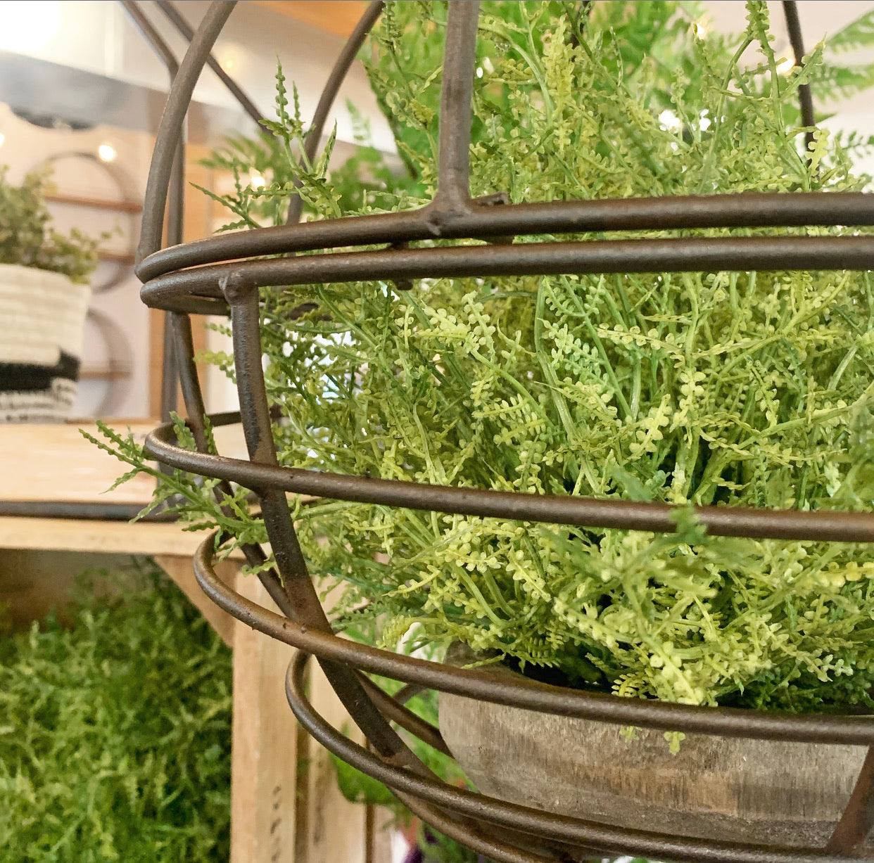 wire hanging planter Round Hanging Planter